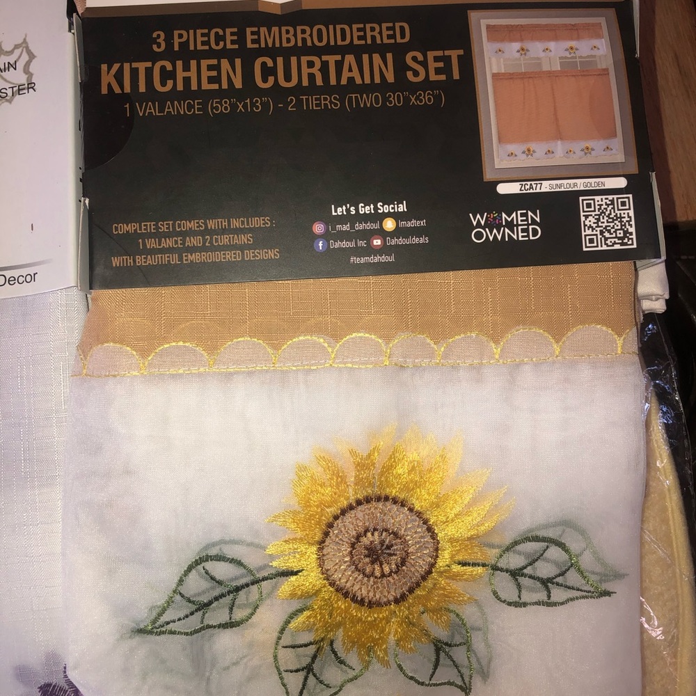 Beautiful 3pc kitchen set